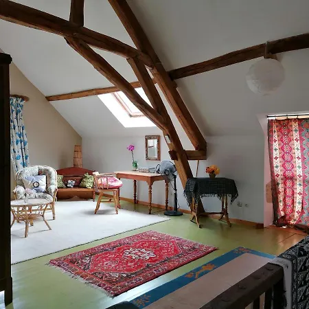 Les Houlins Holiday home Pouzy-Mesangy